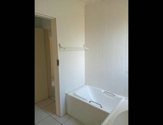 2 BEDROOM APARTMENT TO LET IN NORTH RIDING